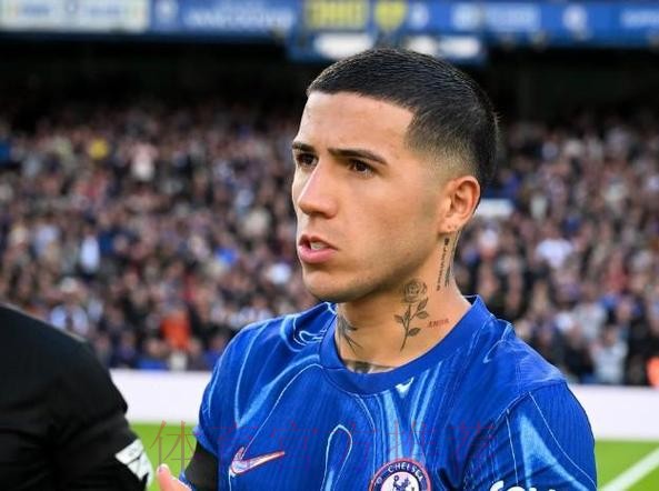 记者：恩佐与皇马达加盟协议 正在马德里找房子